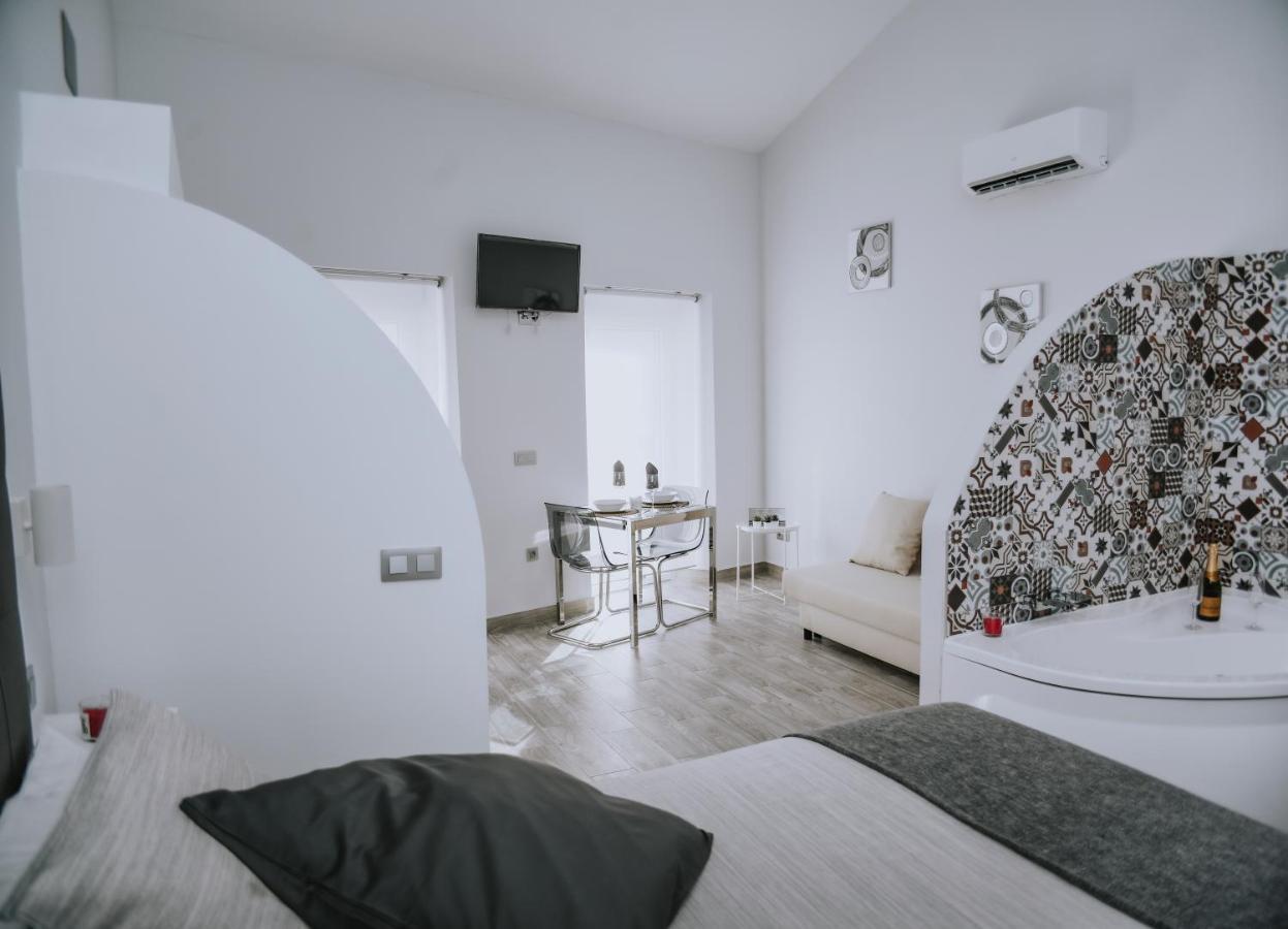 Eres Emerita "Apartamentos & Suites" Mérida Exteriör bild